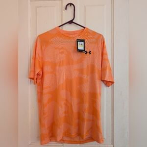 NWT Under Armour Shortsleeve Tee Orange Camo Print
